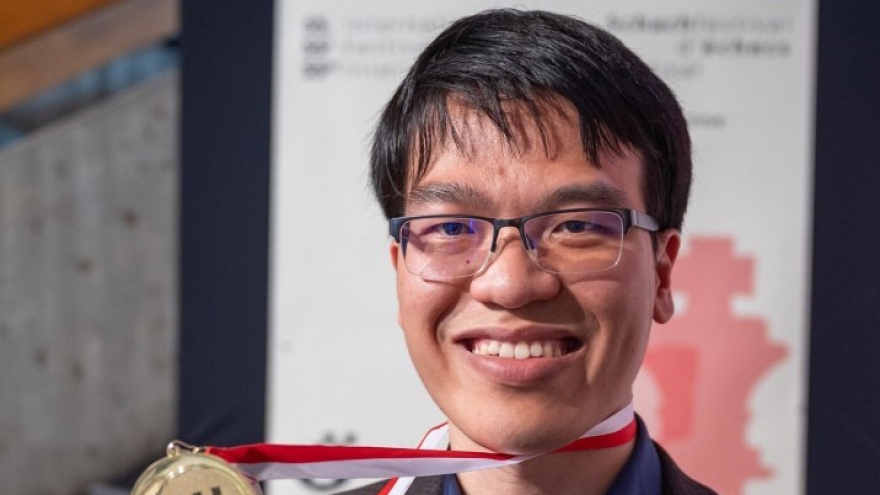 Liem wins championship title at Biel Chess International Tournament